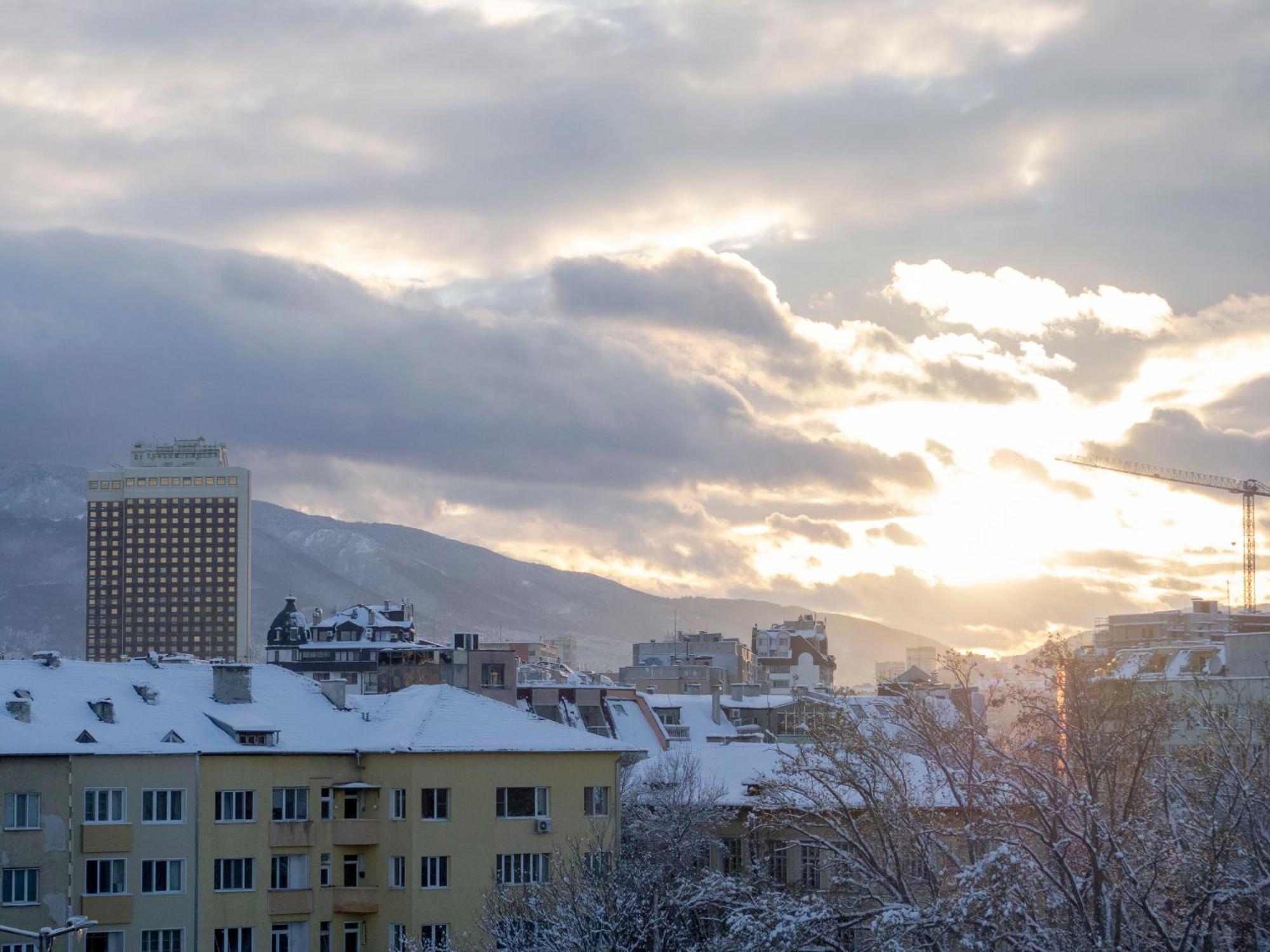 Central Apartment Parking Two Bedrooms Sky Terrace София Екстериор снимка